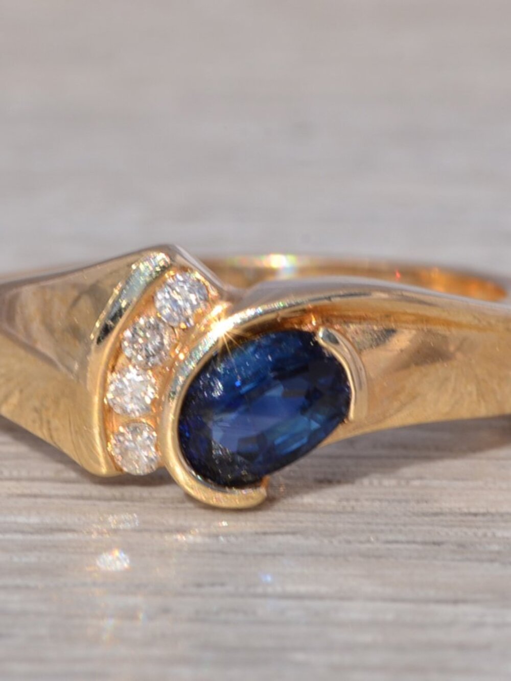 Sapphire and Diamond Ring in Yellow Gold
